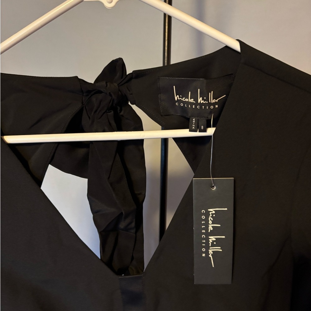 NWT Nicole Miller Black Dress w Ruching, Flare Sleeves and Open Back - Picture 3 of 7